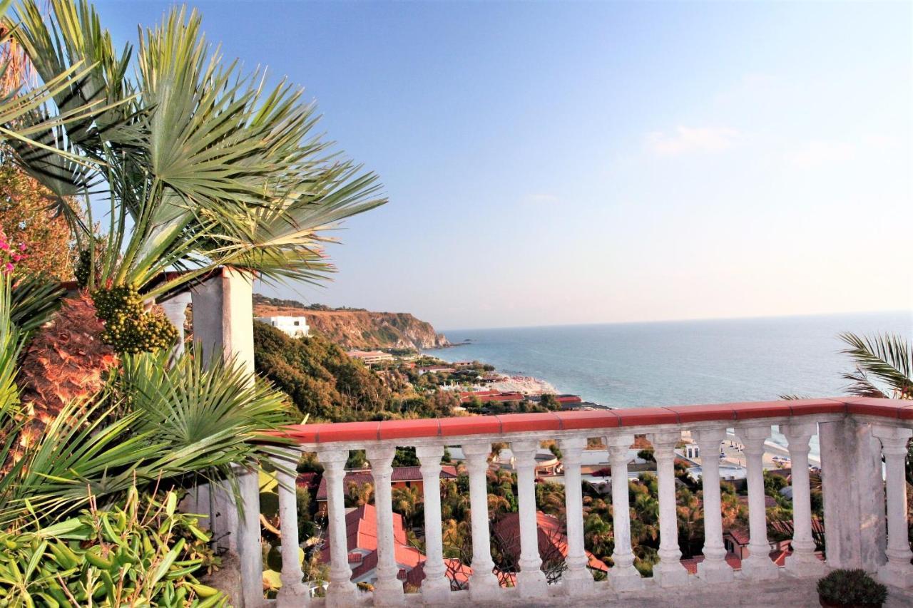Case Vacanze Pietragrande Capo Vaticano Exterior photo